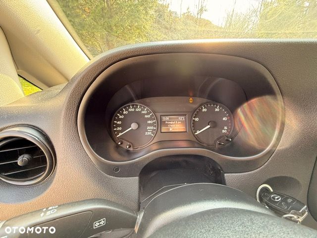 Mercedes-Benz VITO - 11