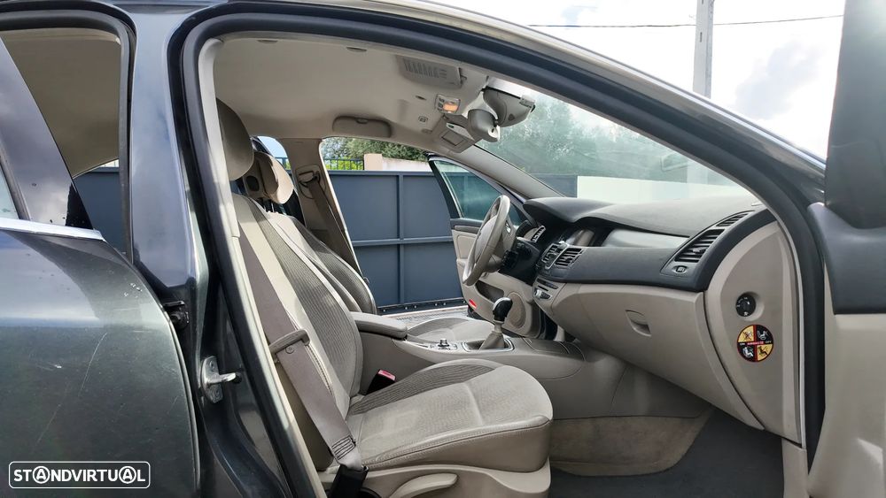 Renault Laguna 2.0 dCi Dynamique - 17