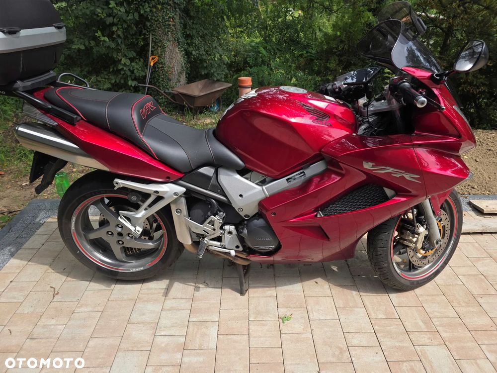 Honda VFR - 1