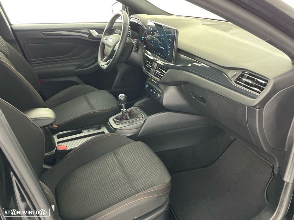 Ford Focus 1.0 EcoBoost MHEV ST-Line - 21