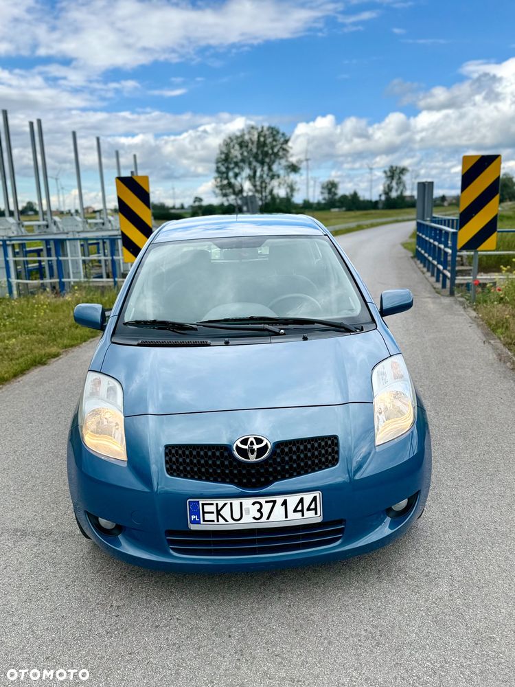 Toyota Yaris 1.3 Sol - 6