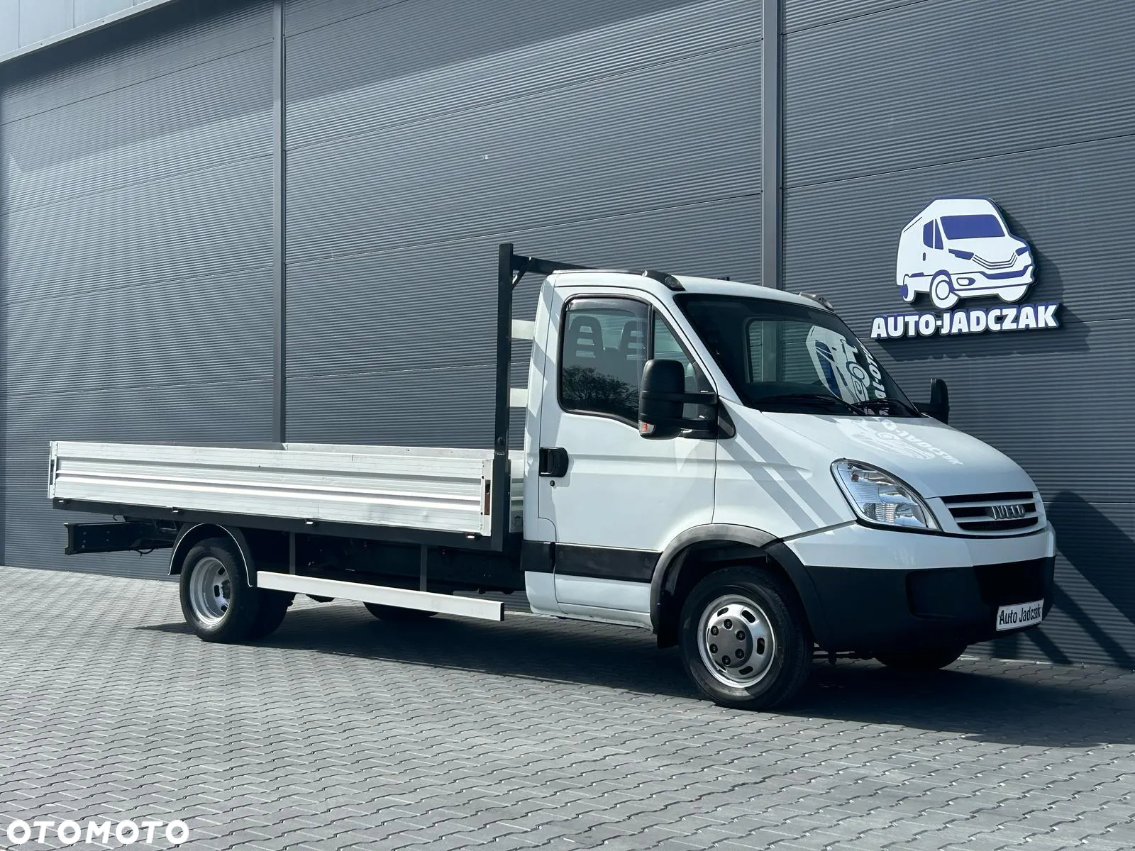 Iveco Daily 40C15 35C15 3.0 HPI Skrzynia 4,4m **Niski przebieg**NA BLIŹNIAKACH**2009R** - 3