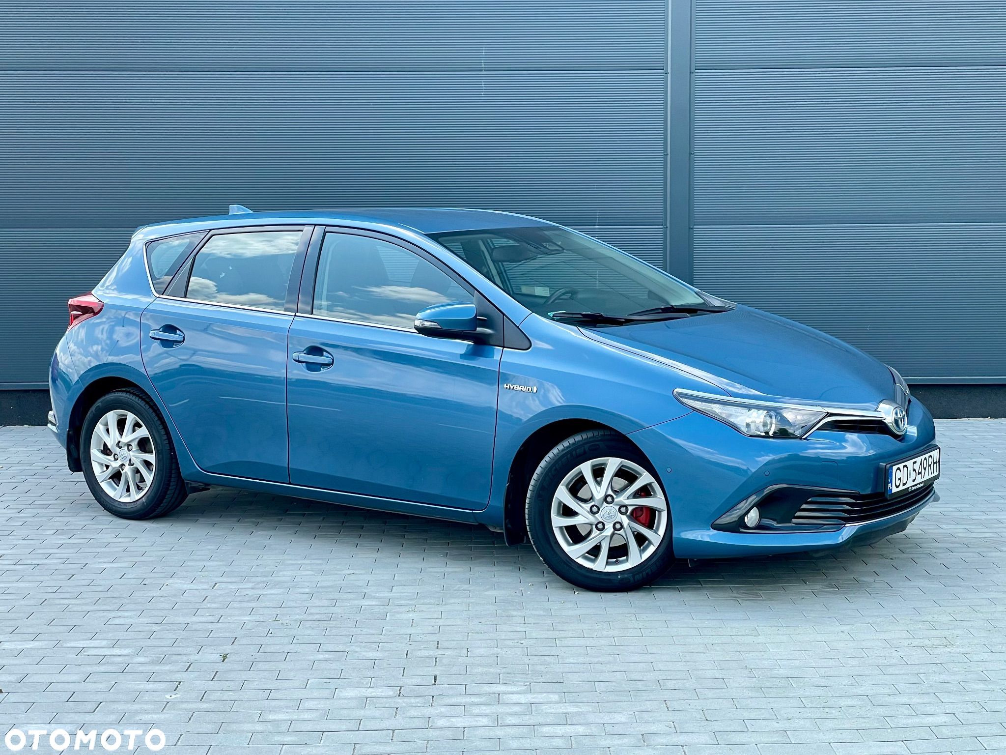Toyota Auris Hybrid 135 Premium - 1