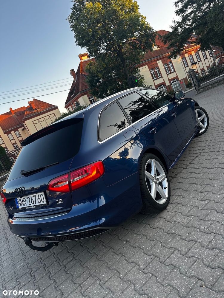 Audi A4 Avant 2.0 TDI Quattro S tronic - 24