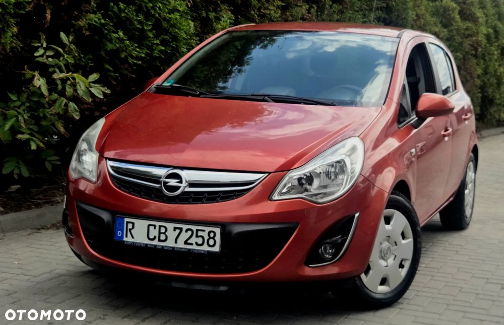 Opel Corsa 1.4 16V Innovation - 2