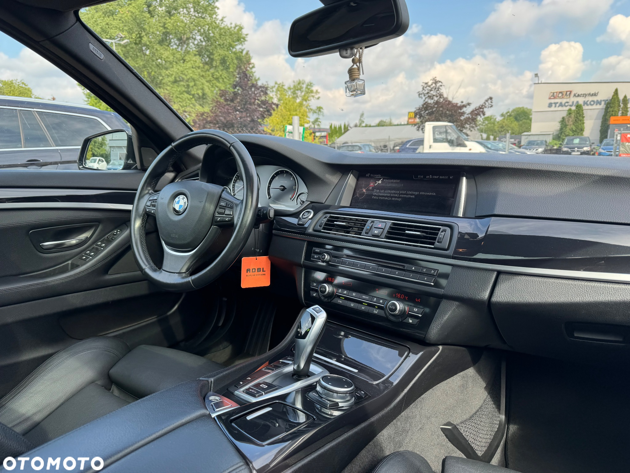 BMW Seria 5 520d xDrive - 33