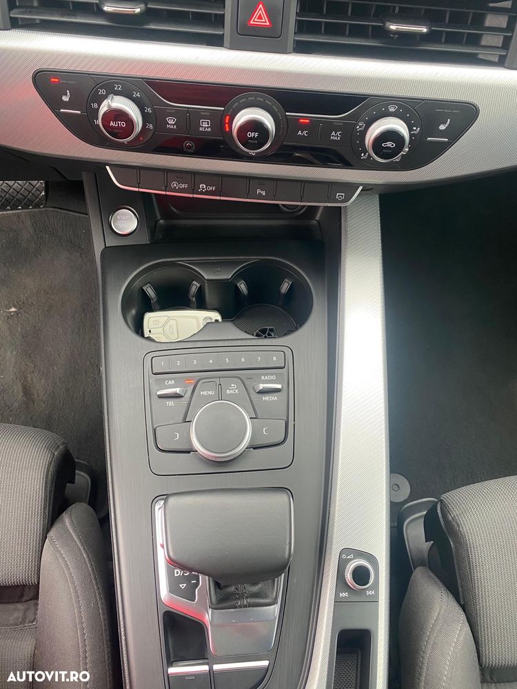 Audi A4 2.0 TDI S tronic Sport - 21