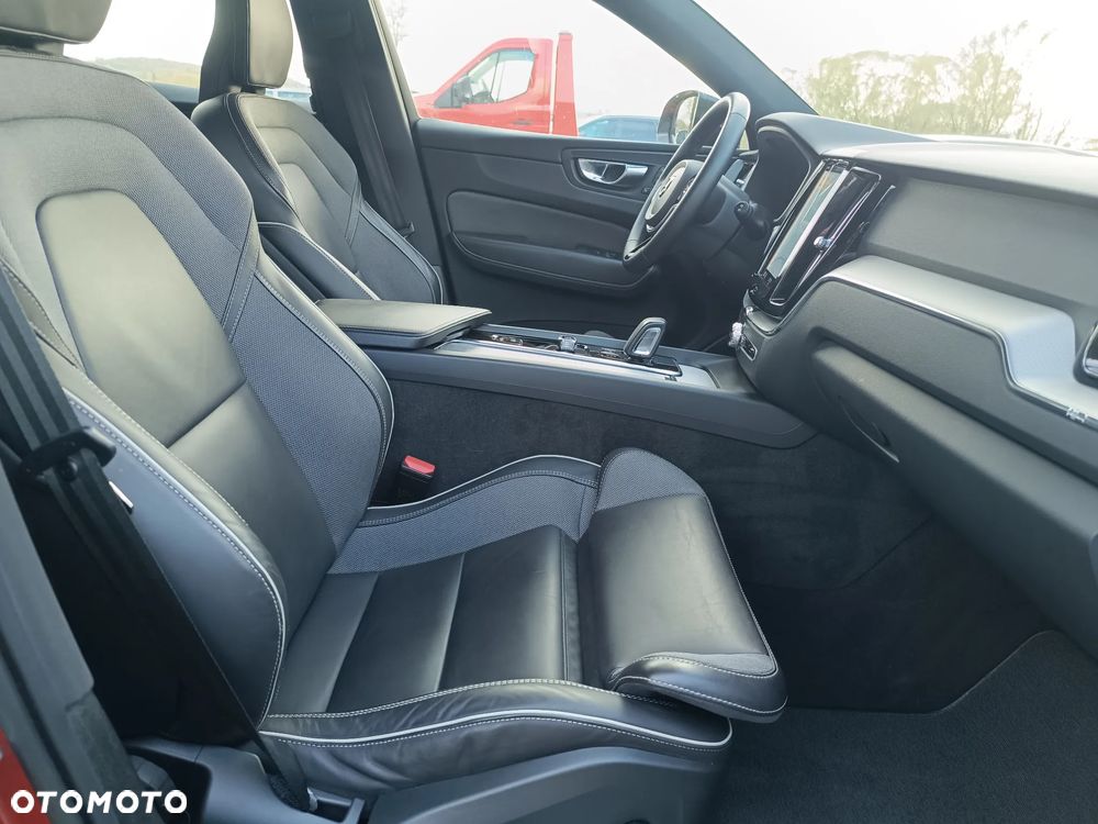 Volvo XC 60 B4 D Geartronic RDesign - 14