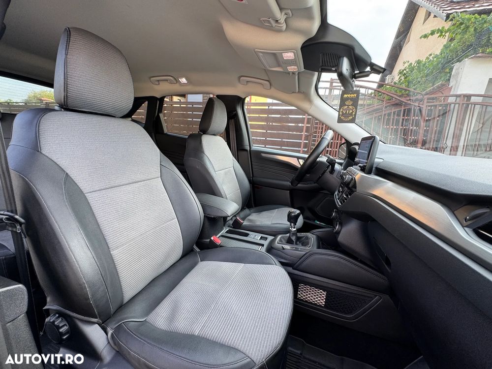 Ford Kuga - 16