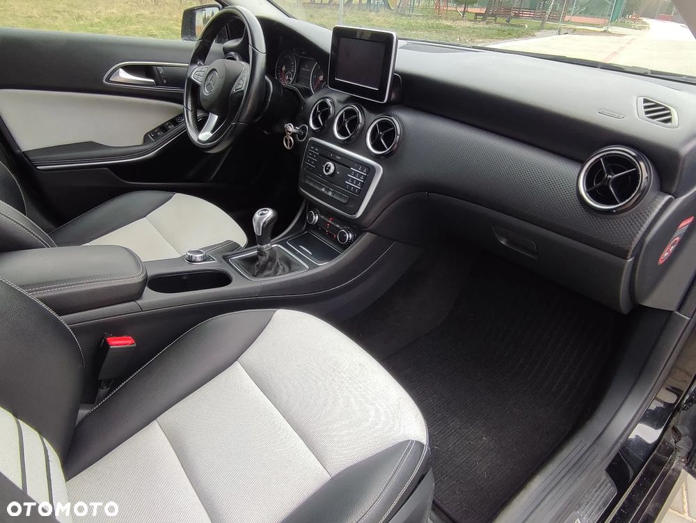 Mercedes-Benz Klasa A 160 CDI AMG Line - 13