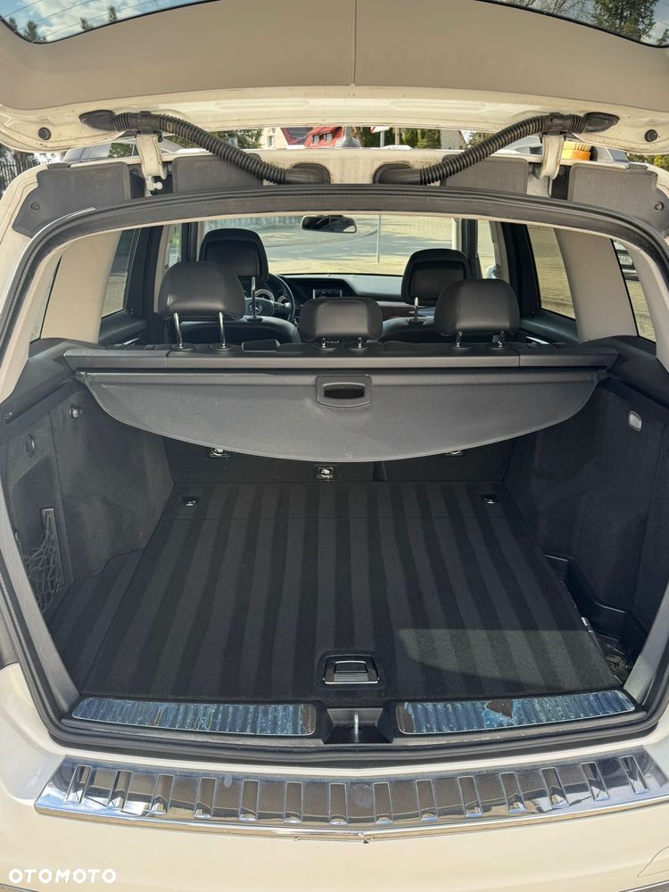 Mercedes-Benz GLK - 29