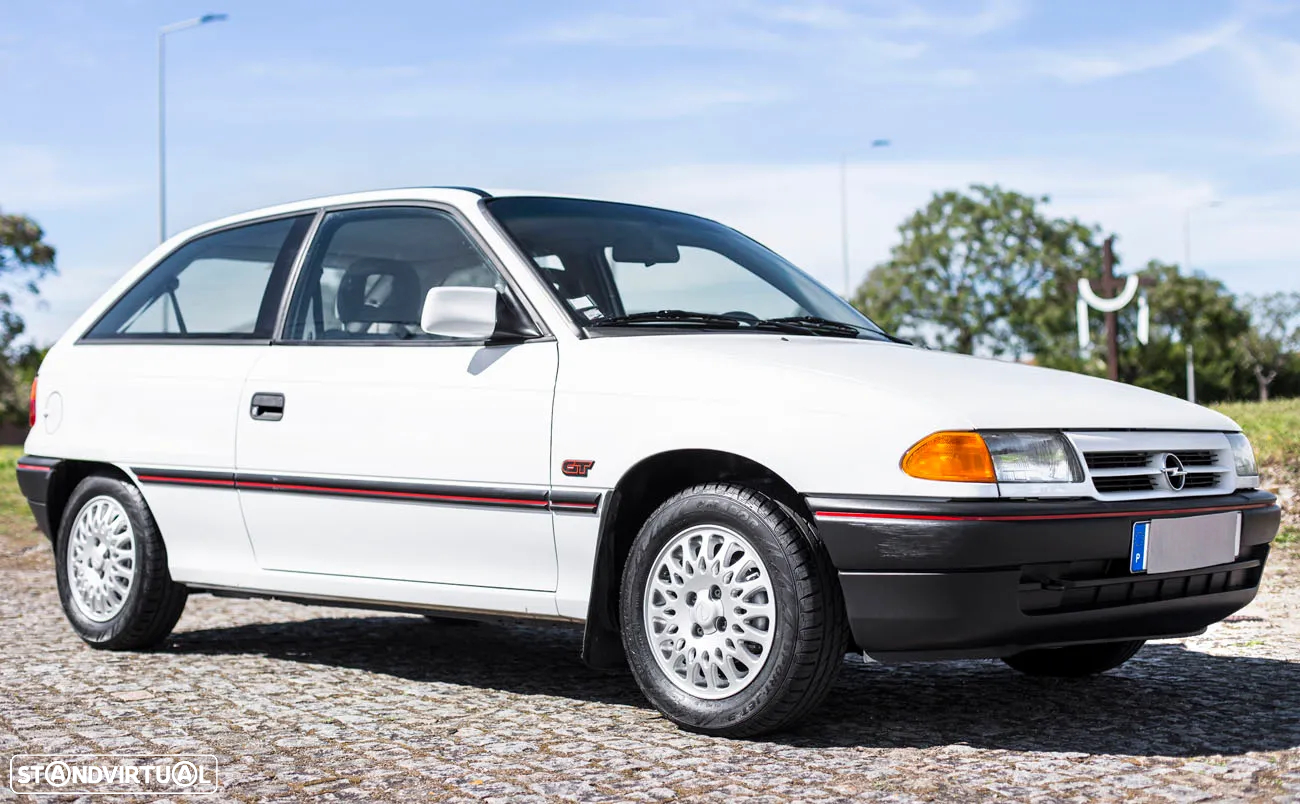 Opel Astra 1.6i GT - 2