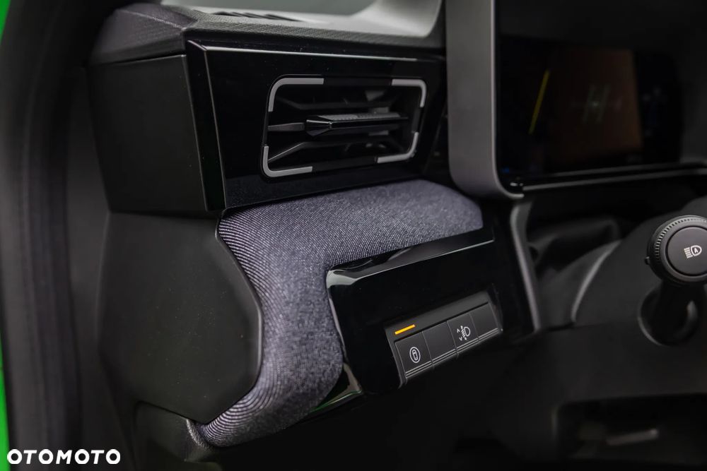 Renault 5 52kWh Comfort Range Techno - 14