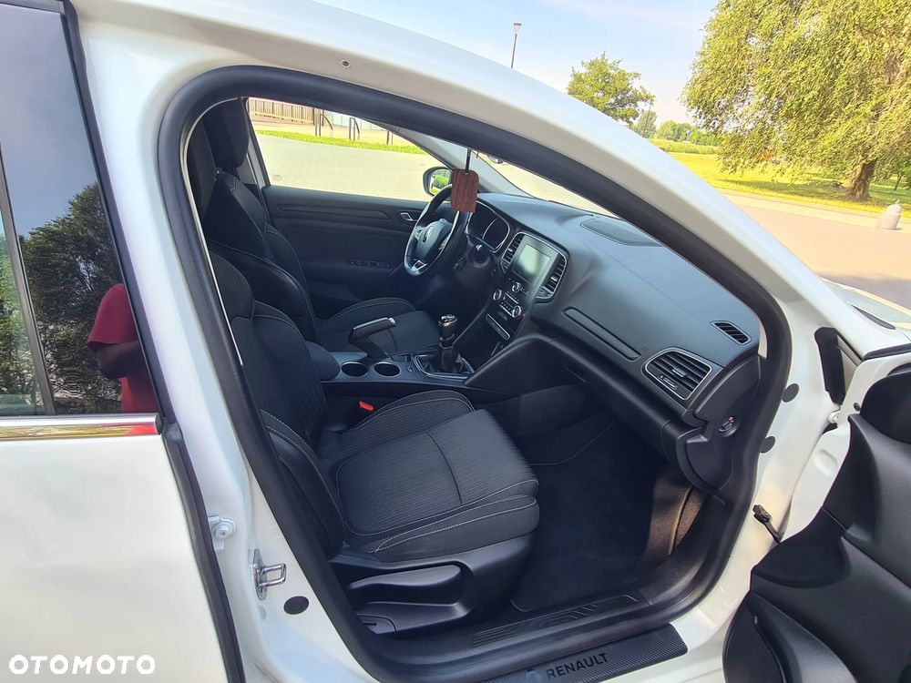 Renault Megane 1.5 dCi Zen - 28