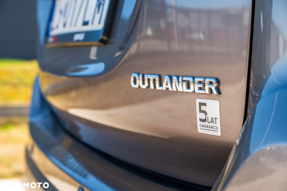 Mitsubishi Outlander 2.0 Intense 2WD CVT - 13