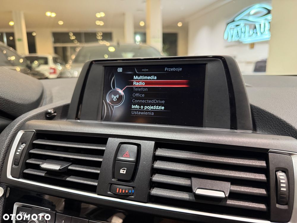 BMW Seria 1 118i Urban Line - 36