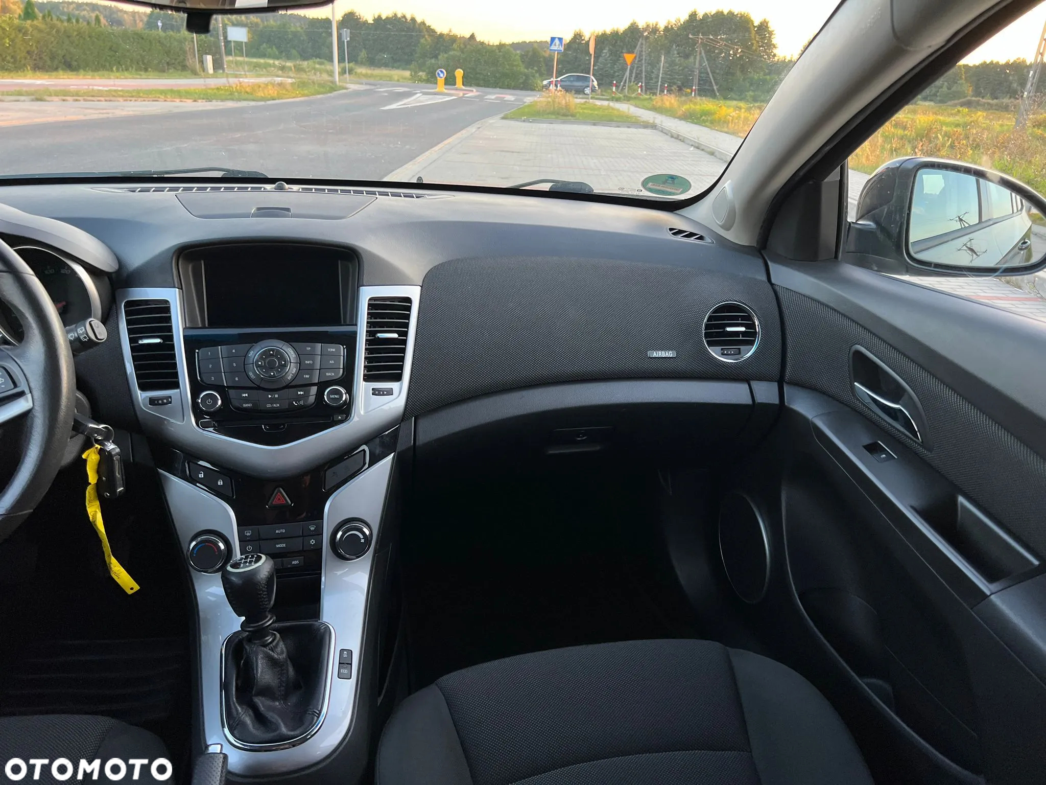 Chevrolet Cruze 1.7 LT - 13