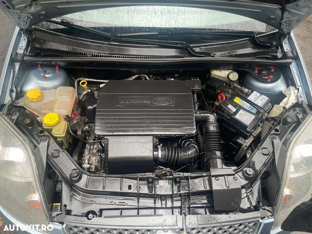 Ford Fiesta 1.3i Comfort - 8