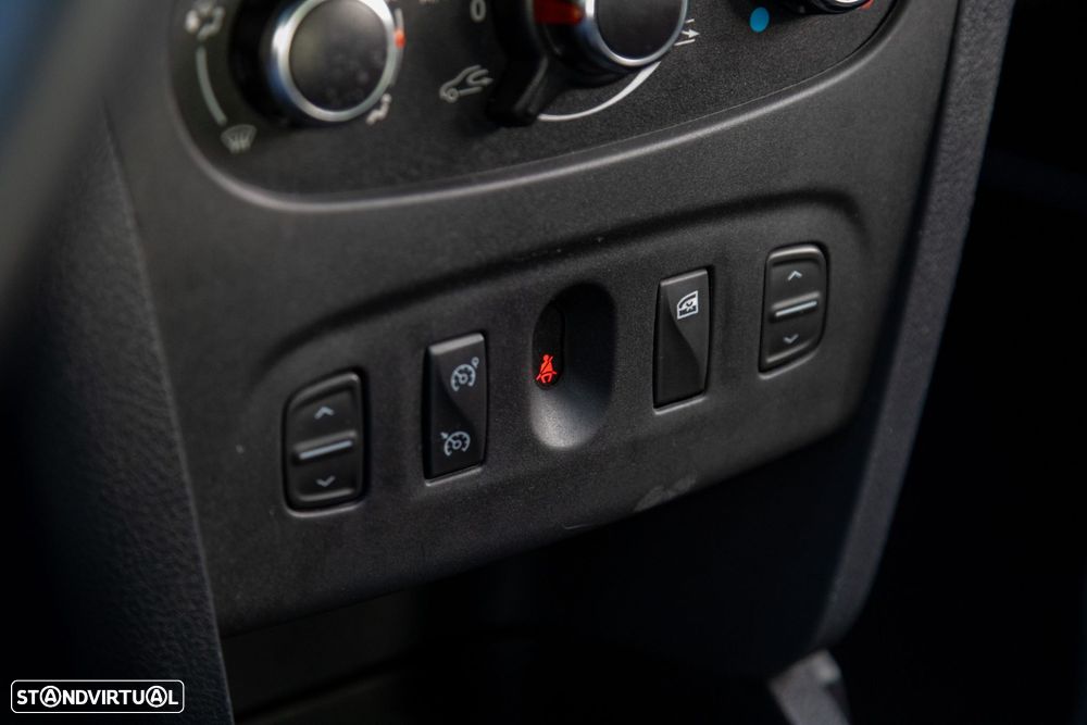 Dacia Sandero 0.9 TCe Stepway - 50