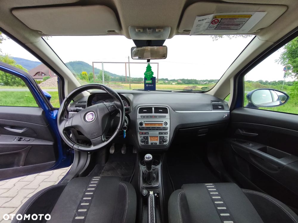Fiat Grande Punto - 5