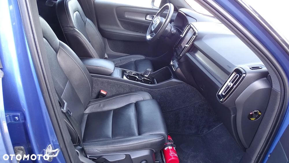 Volvo XC 40 D3 Momentum Pro - 13