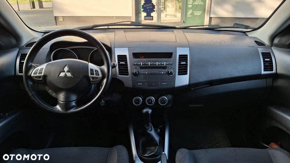 Mitsubishi Outlander 2.4 2WD - 11