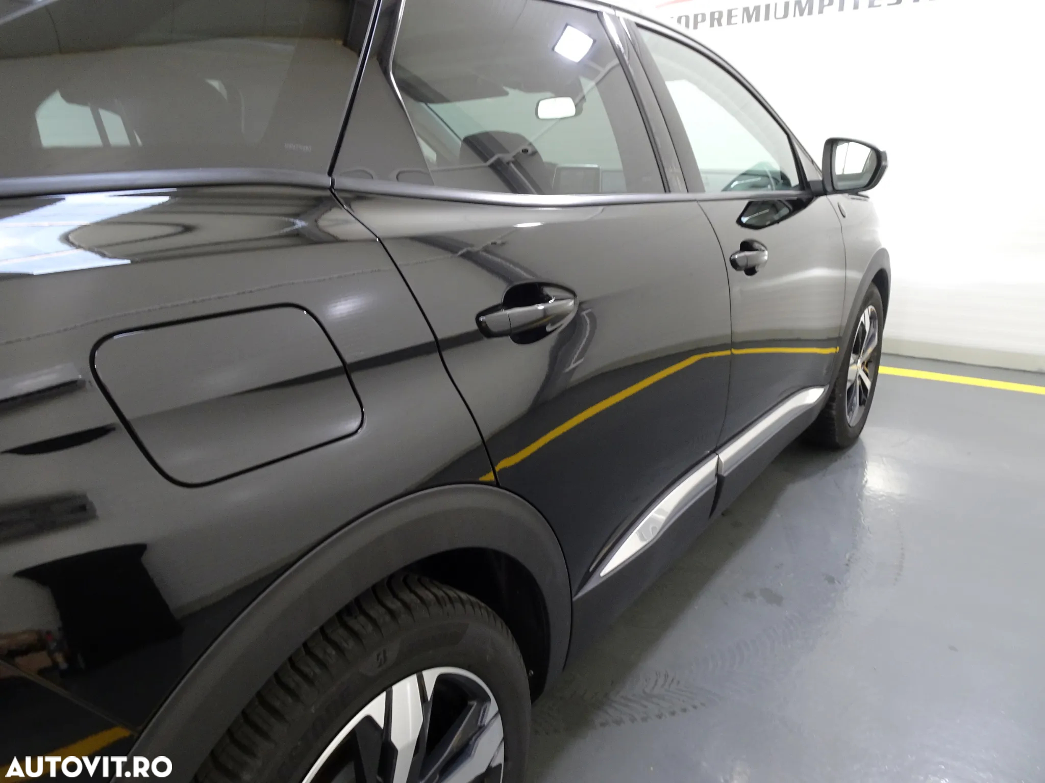 Peugeot 3008 PureTech 130 Stop & Start GPF EAT8 Crossway - 23
