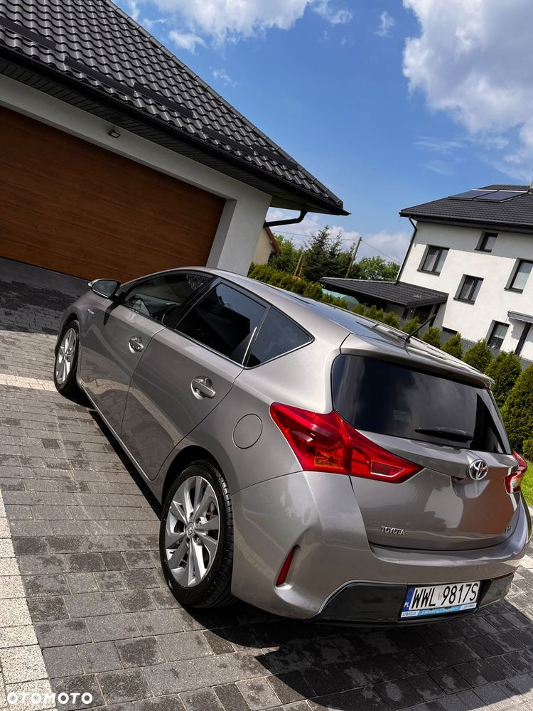 Toyota Auris - 4