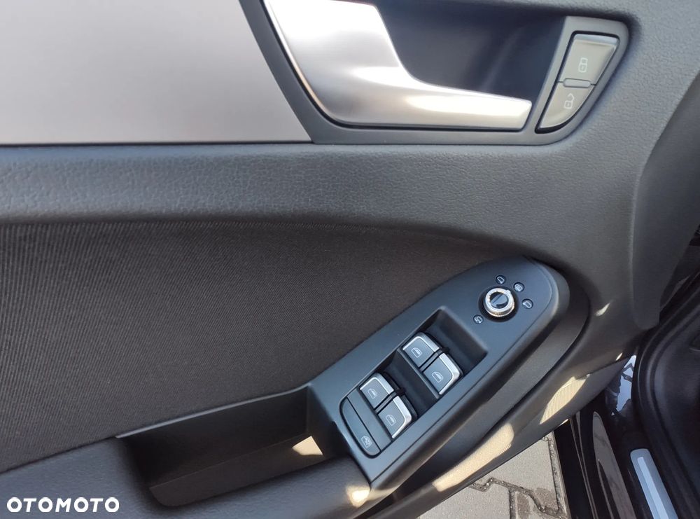 Audi A4 Avant 2.0 TDI 116g DPF Attraction - 26