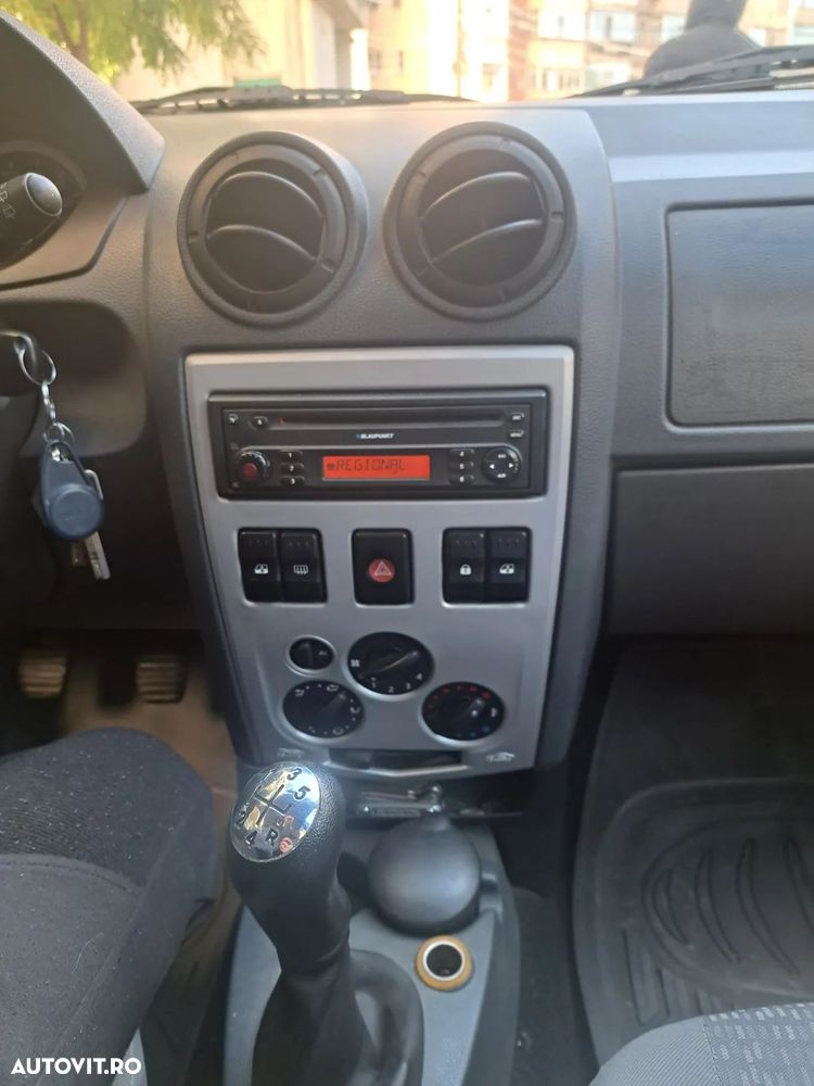 Dacia Logan - 2