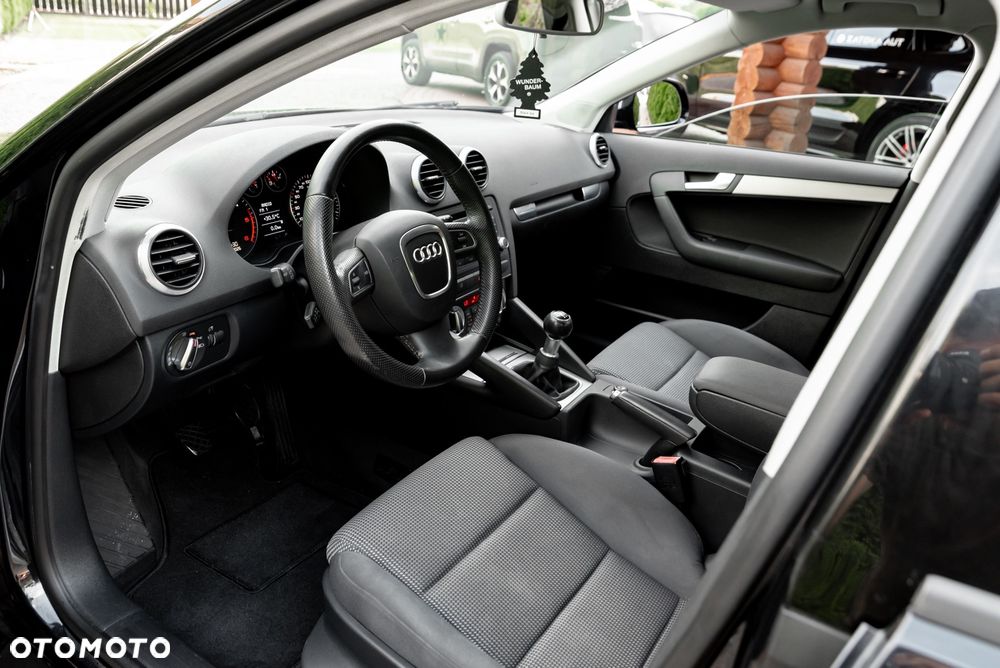 Audi A3 Sportback 2.0 TDI Attraction - 17