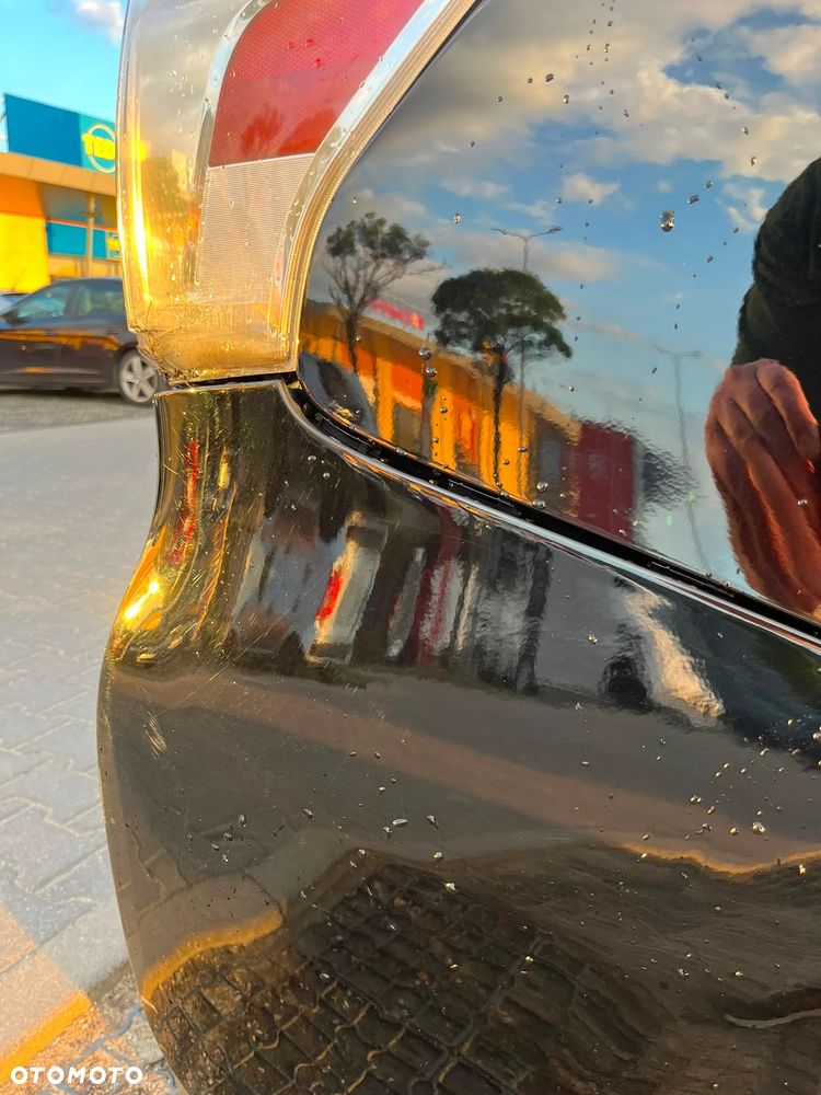 Toyota Prius+ - 10
