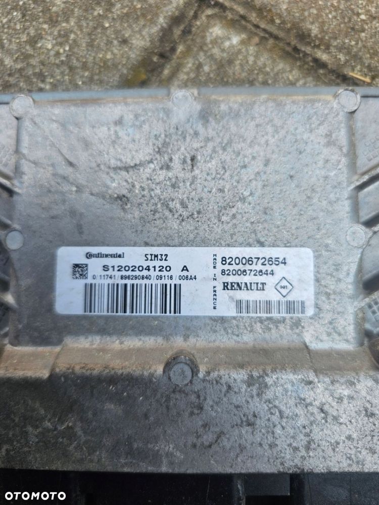 Komputer sterownik silnika S120204120A Renault Dacia - 2