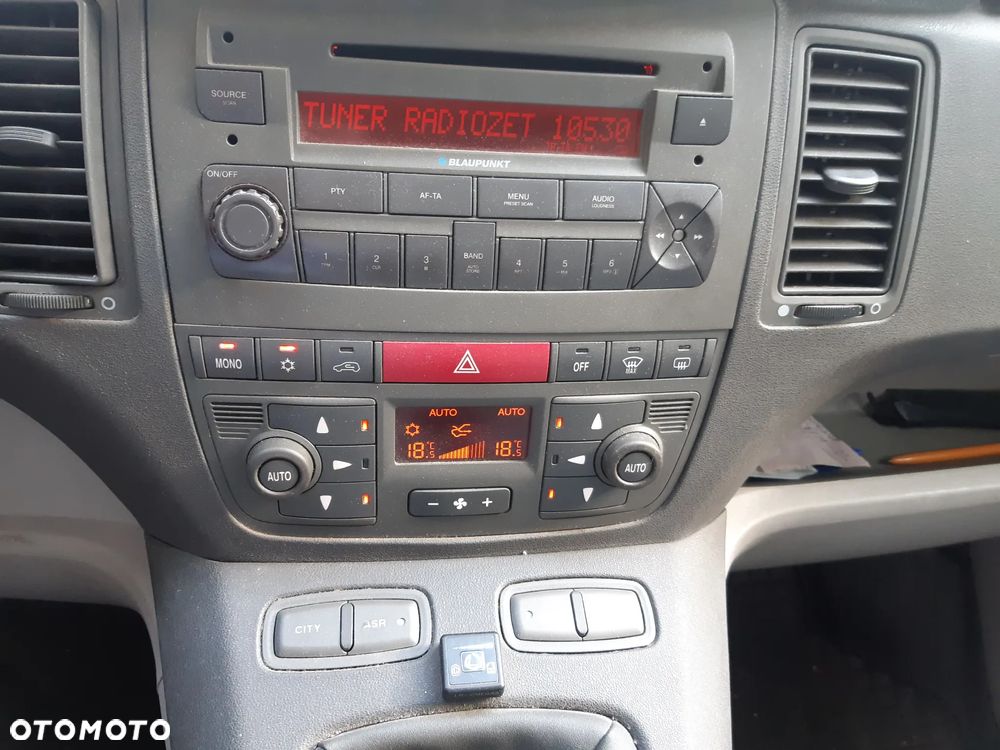 Fiat Idea 1.4 16V Active - 7