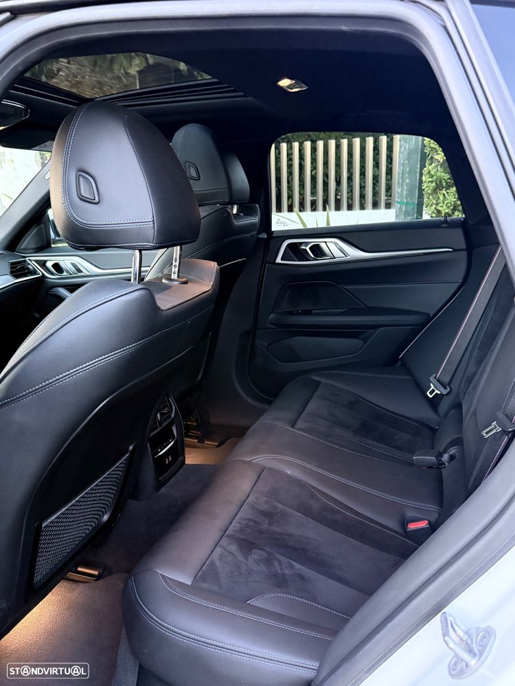 BMW i4 - 11