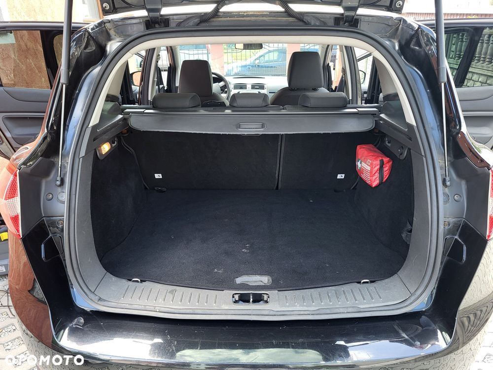 Ford Kuga - 5