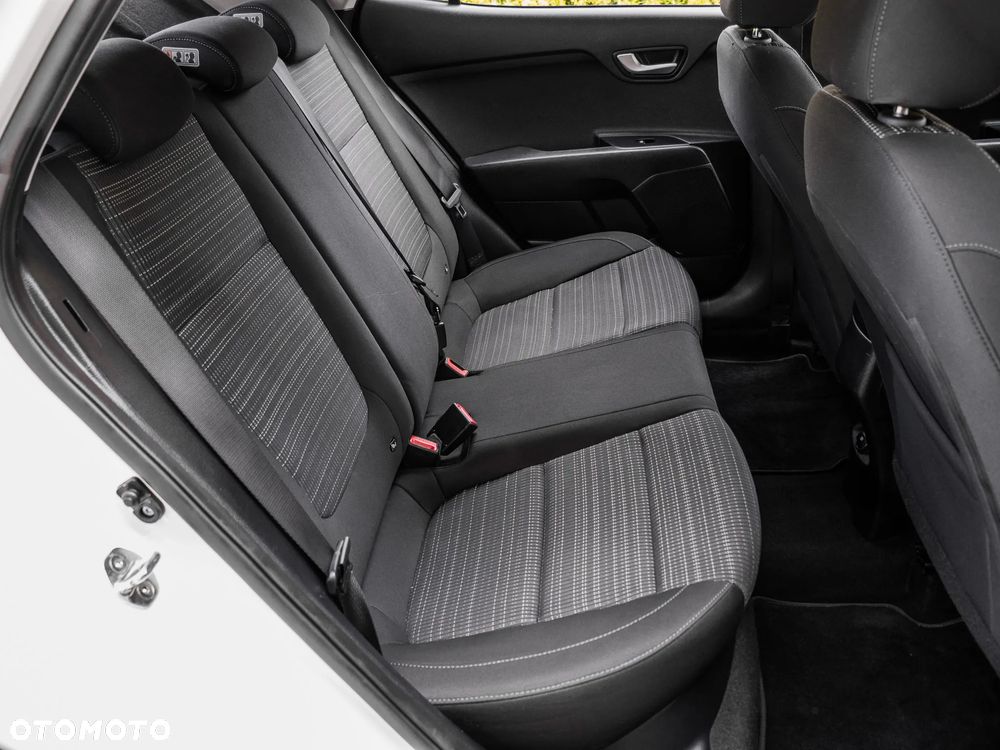 Kia Stonic 1.4 L - 15