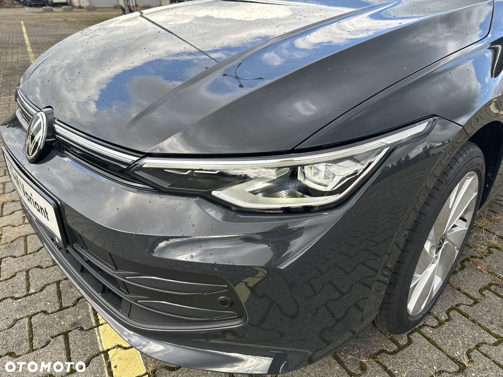 Volkswagen Golf Variant 1.5 eTSI mHEV Business DSG - 31