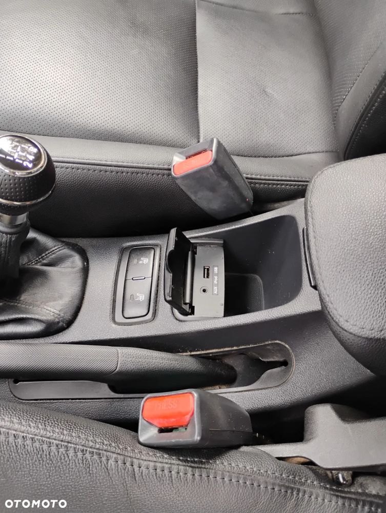 Kia Sportage 2.0 LX - 30