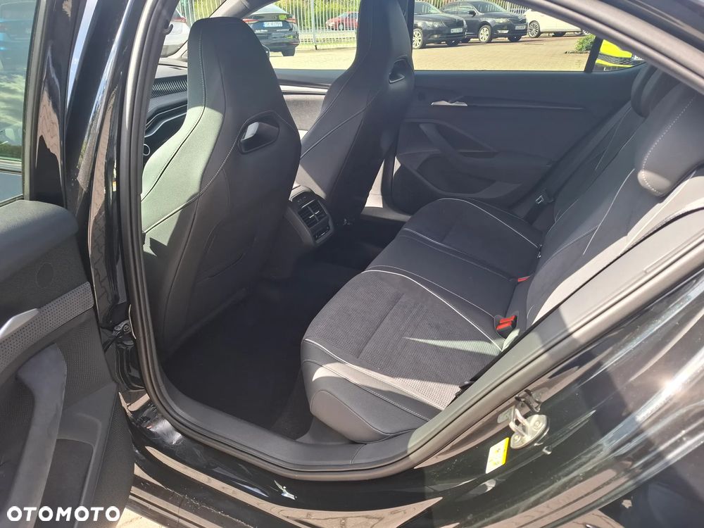 Skoda Superb 2.0 TSI 4x4 Sportline DSG - 10