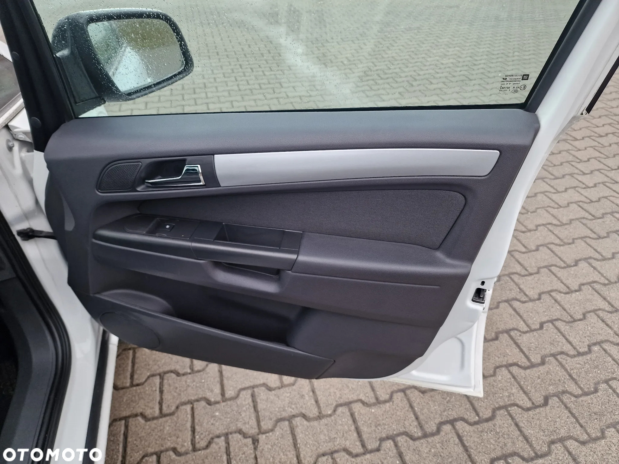 Opel Zafira 1.8 Cosmo - 25