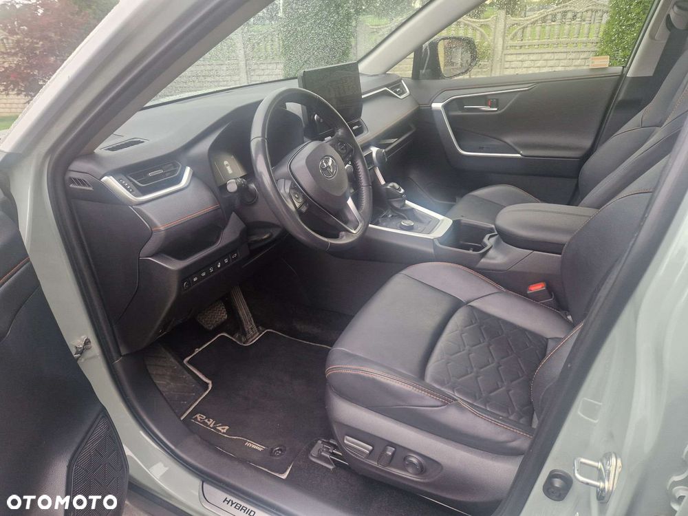 Toyota RAV4 - 5