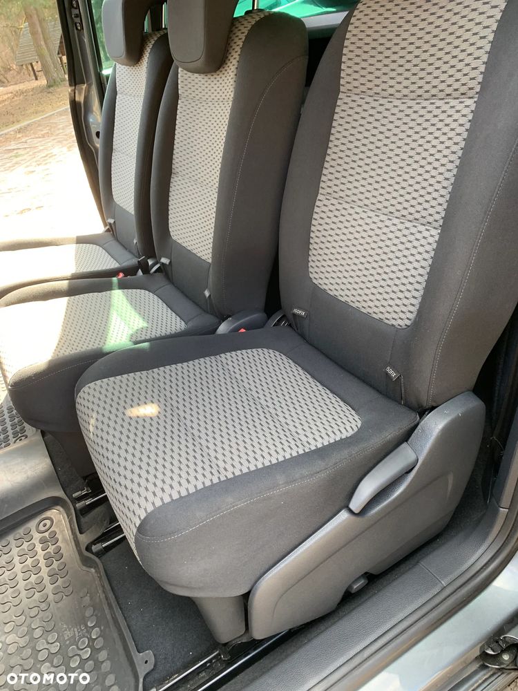 Volkswagen Sharan 2.0 TDI 4Motion BlueMotion Technology Comfortline - 18