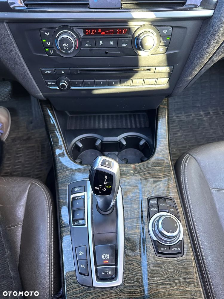 BMW X3 xDrive28i - 16