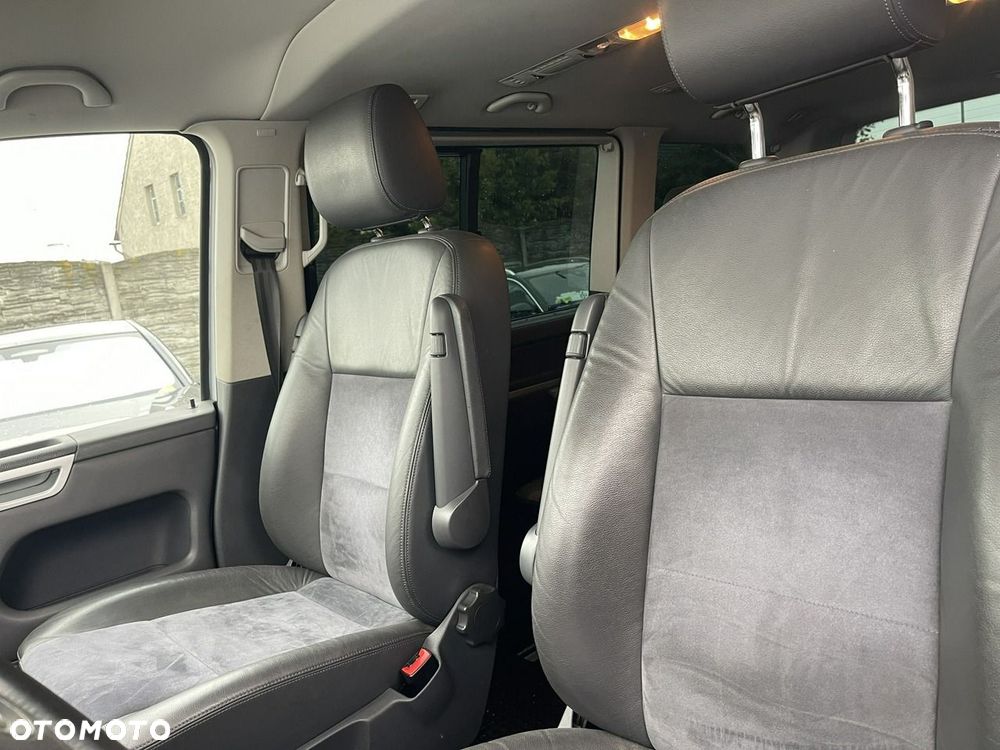 Volkswagen Multivan - 13