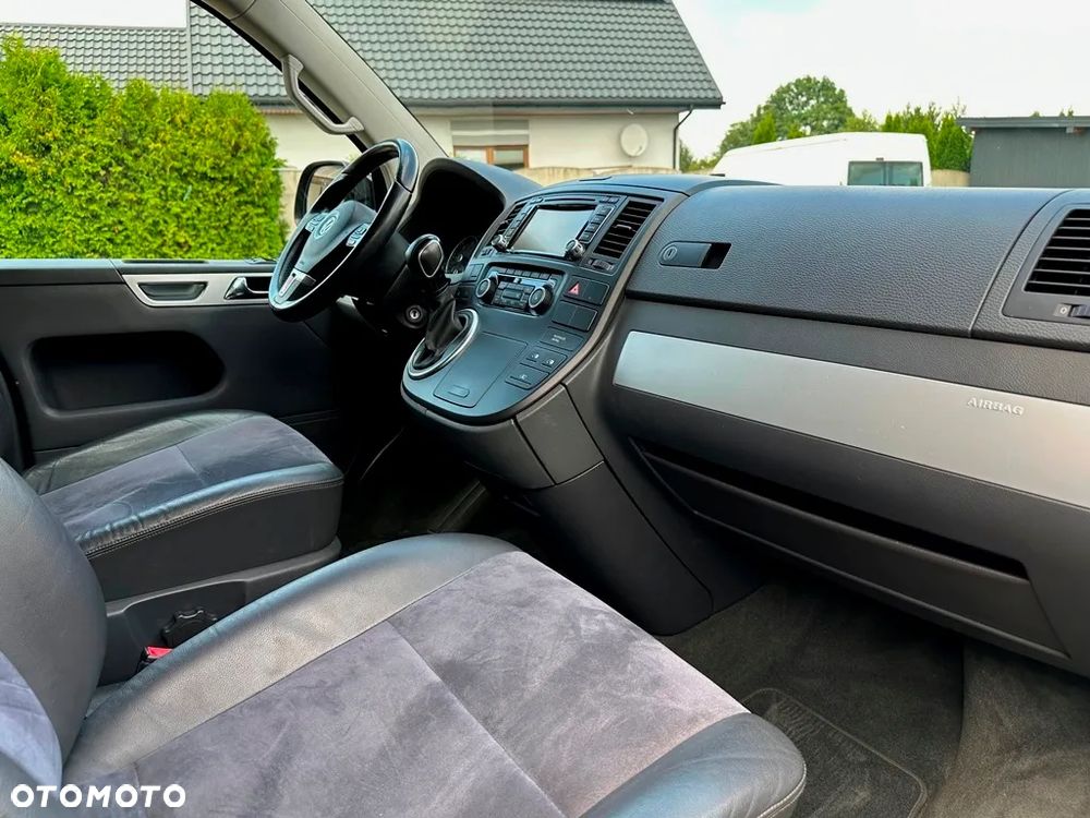 Volkswagen Multivan - 27