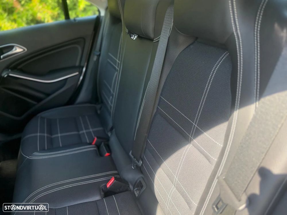 Mercedes-Benz CLA 200 CDi - 24