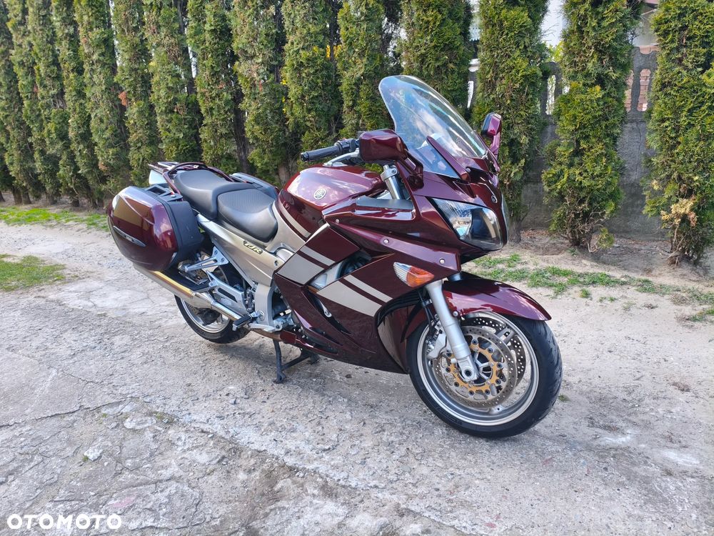 Yamaha FJR - 8