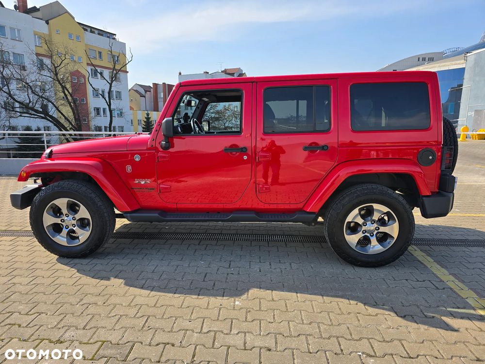 Jeep Wrangler Unlimited 3.6 Automatik Sahara - 11