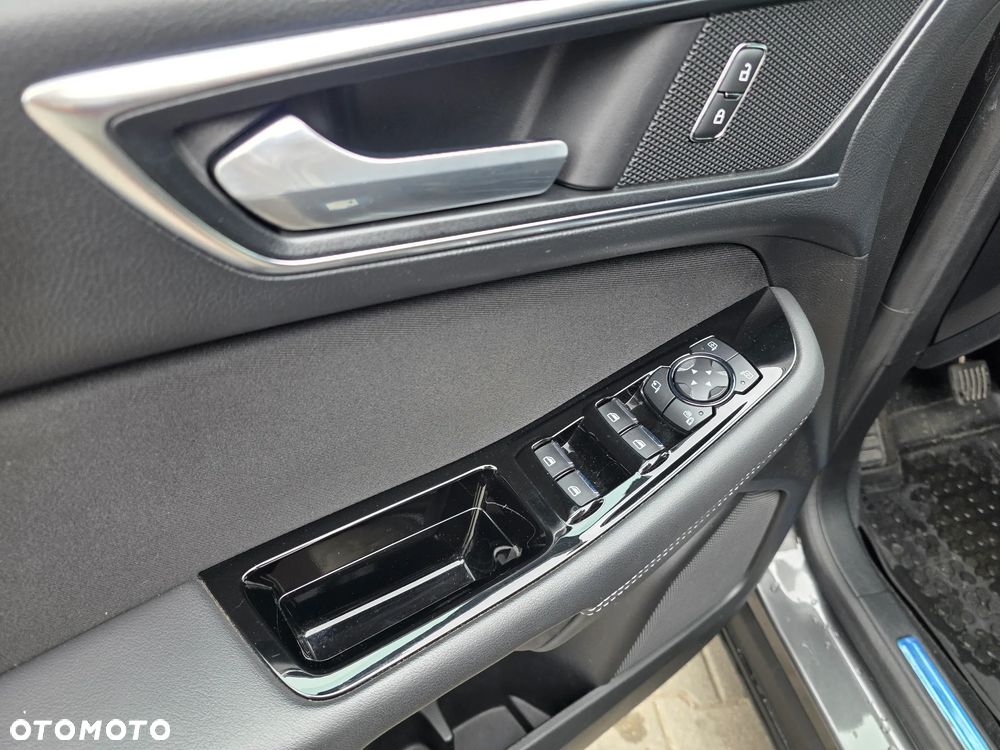 Ford Galaxy - 28